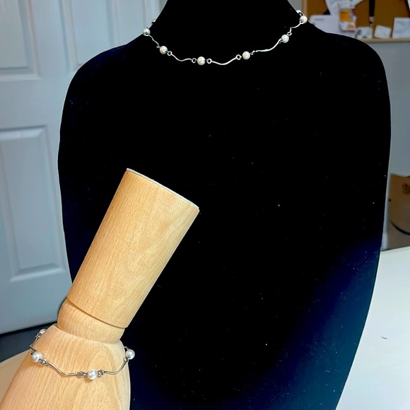 Italian silver and pearl necklace/bracelet set - Picture 1 of 4